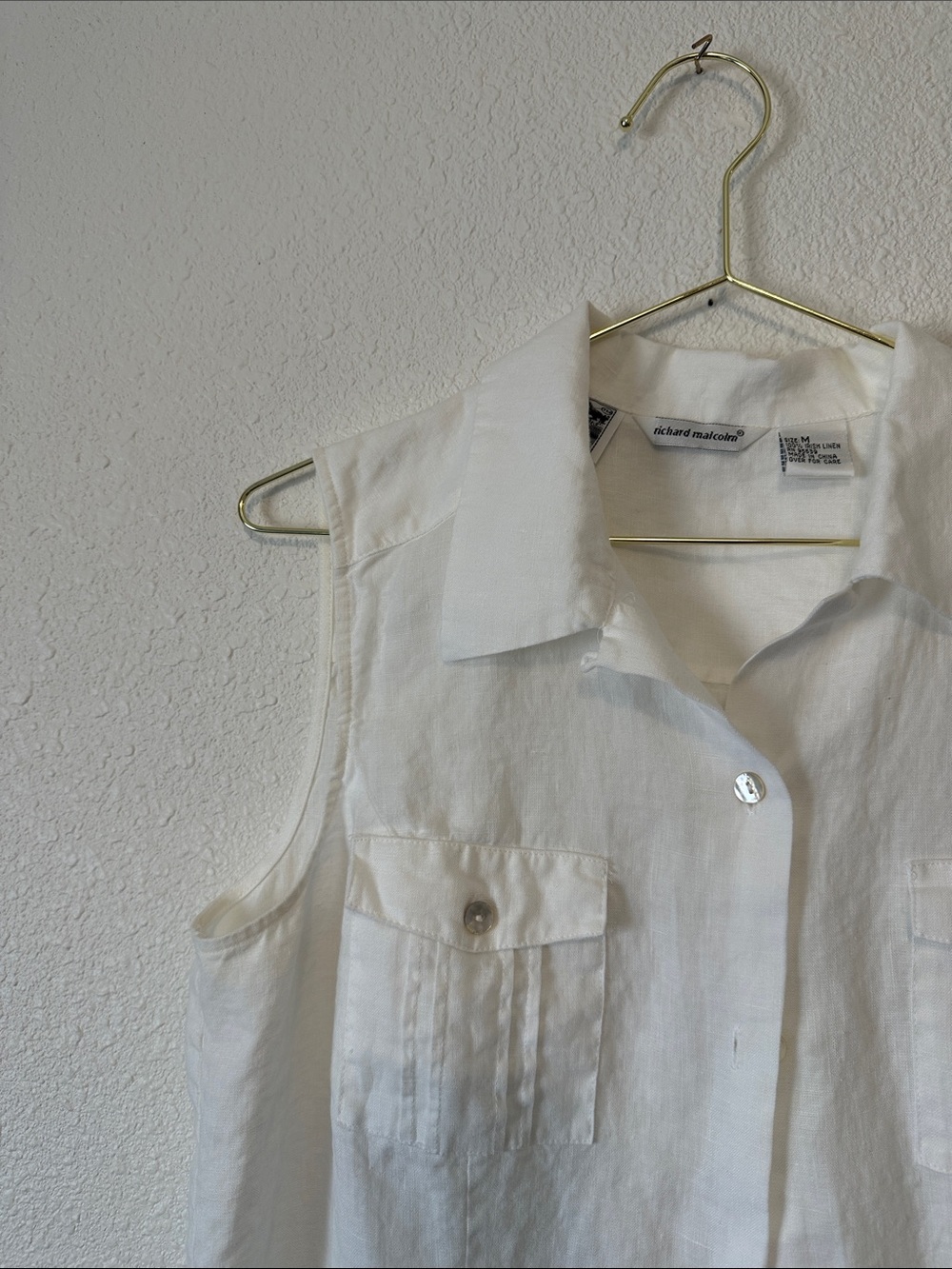 Sleeveless Button-Front White Linen Shirt by Richard Malcolm Irish Linen Medium - Picture 2 of 16
